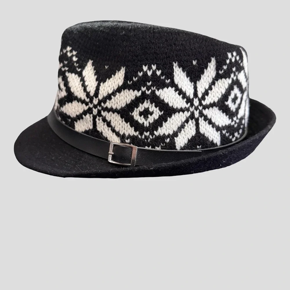 Snowflake Knit Hat Fedora Fitted Unisex Large Black White Winter Fair Isle - Picture 12 of 13